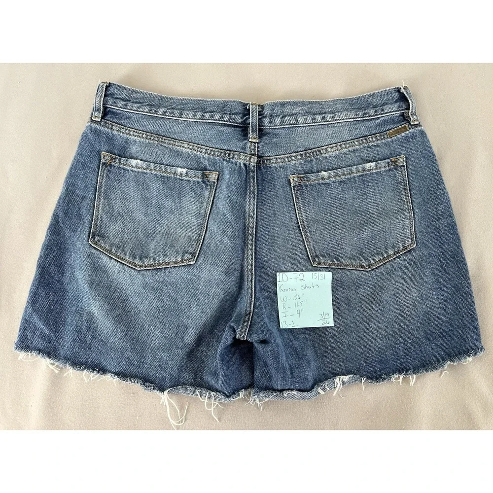 KanCan Jean Shorts Women's‎ Size 15/31 Raw Hem
